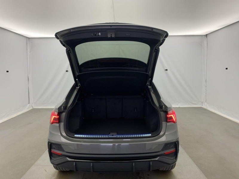 Photo 11 de l'offre de AUDI Q3 Sportback 35 TDI 150 ch S tronic 7 S line à 48598€ chez Carlyss automobiles Vitré