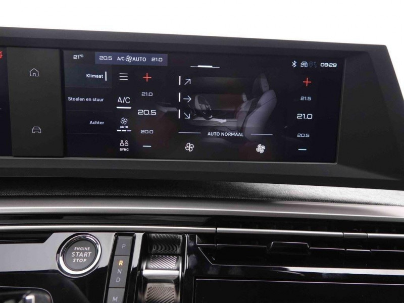 Photo 6 de l'offre de PEUGEOT 5008 Hybrid 145 e-DCS6 Allure à 37335€ chez Carlyss automobiles Vitré