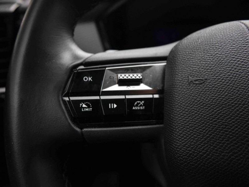 Photo 19 de l'offre de DS DS4 1.2 T 130 EAT8 Bastille à 24198€ chez Carlyss automobiles Vitré