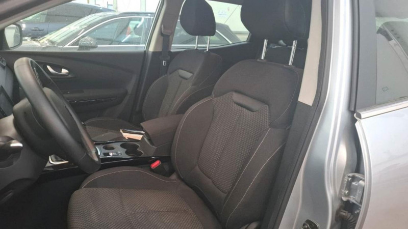 Photo 3 de l'offre de RENAULT KADJAR Kadjar Blue dCi 115 Zen à 19598€ chez Carlyss automobiles Vitré