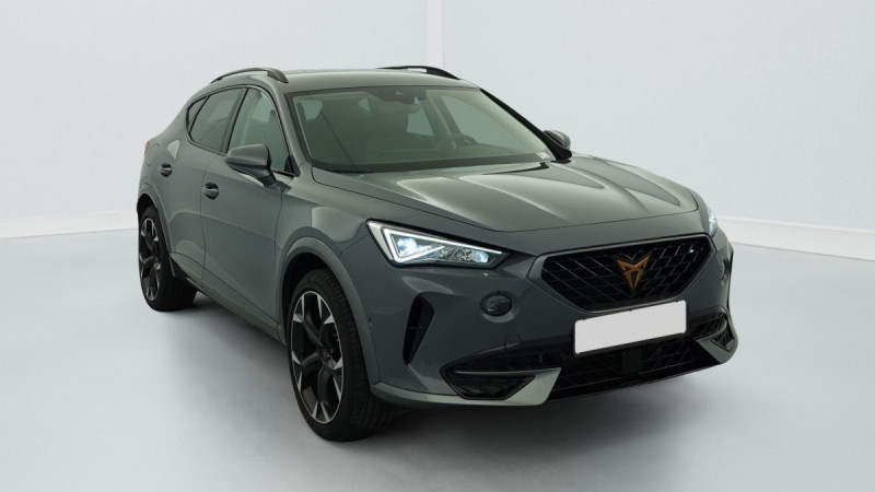 Photo 1 de l'offre de CUPRA Formentor 1.4 e-HYBRID 204 ch DSG6 V à 28088€ chez Carlyss automobiles Vitré