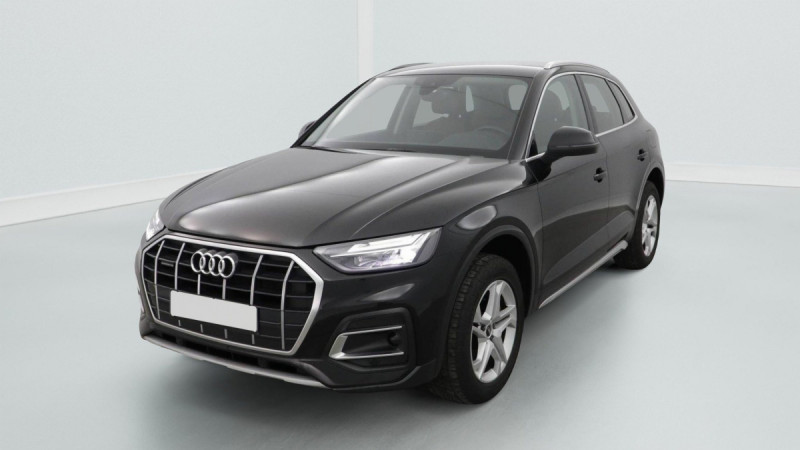 Photo 2 de l'offre de AUDI Q5 50 TFSI e 299 S tronic 7 Quattro Design à 37598€ chez Carlyss automobiles Vitré