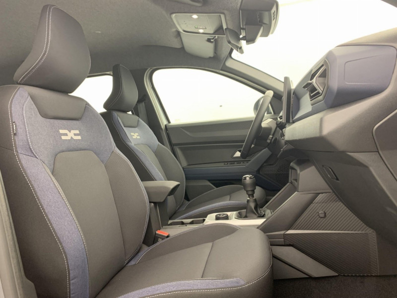 Photo 9 de l'offre de Dacia BIGSTER Mild Hybrid 130 4x4 Expression à 28598€ chez Carlyss automobiles Vitré