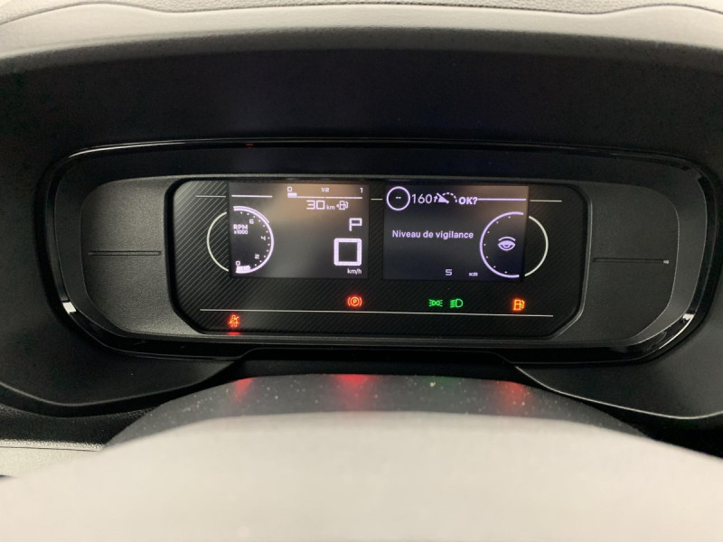 Photo 19 de l'offre de CITROEN BERLINGO VAN TAILLE XL 950KG BLUEHDI 130 S&S EAT8 à 24537€ chez Carlyss automobiles Vitré