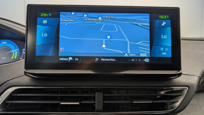 Photo 17 de l'offre de PEUGEOT 3008 Hybrid4 300 e-EAT8 GT à 27370€ chez Carlyss automobiles Vitré