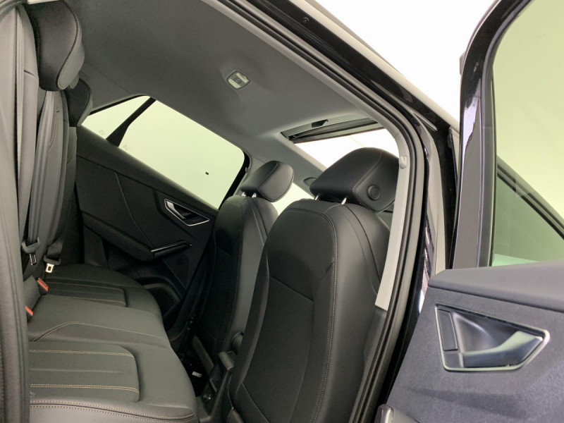 Photo 5 de l'offre de AUDI Q2 35 TFSI 150 S tronic 7 Design à 37098€ chez Carlyss automobiles Vitré