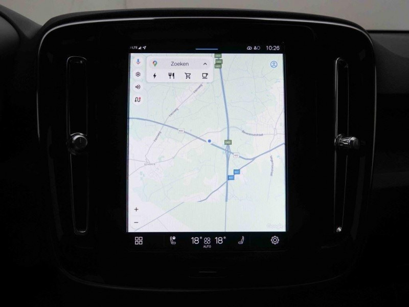 Photo 10 de l'offre de Volvo C40 Recharge 408 AWD Twin Engine Plus à 38102€ chez Carlyss automobiles Vitré