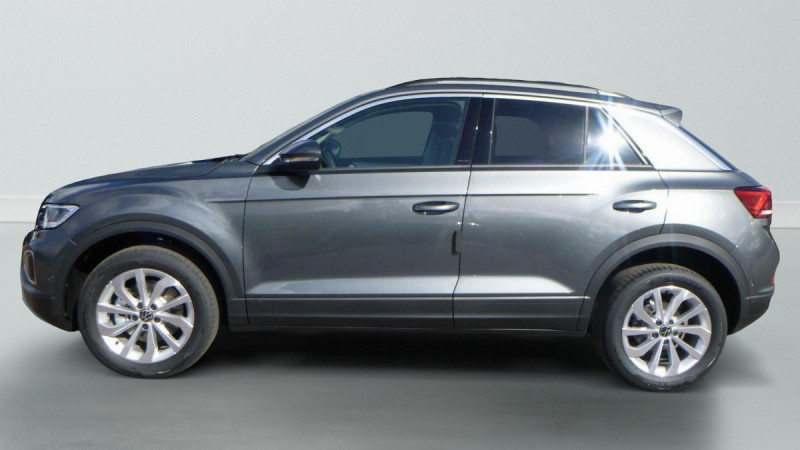 Photo 2 de l'offre de VOLKSWAGEN T-roc T-Roc 2.0 TDI 150 Start/Stop DSG7 VW Edition à 34398€ chez Carlyss automobiles Vitré