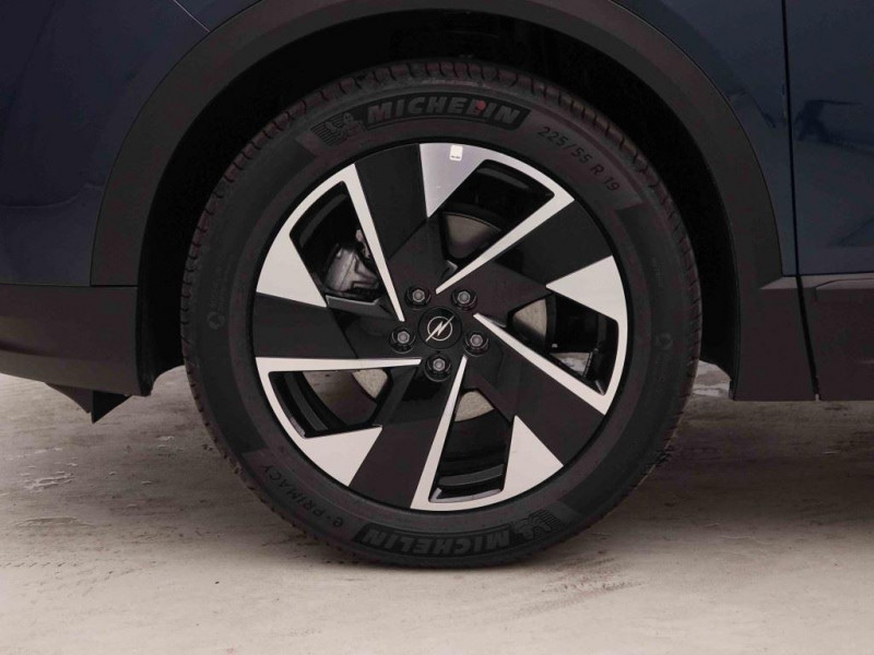 Photo 19 de l'offre de OPEL Grandland 1.2 T Hybrid 145 GS à 35898€ chez Carlyss automobiles Vitré