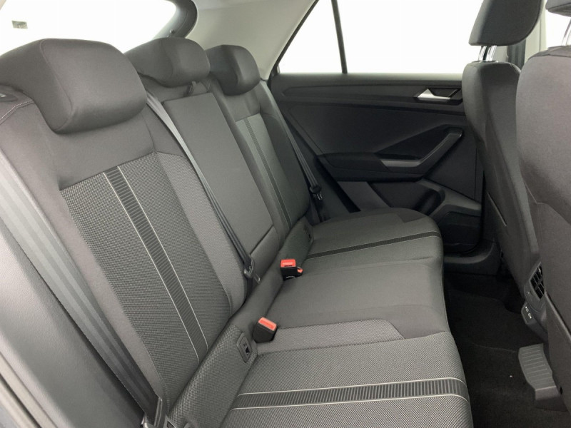 Photo 10 de l'offre de VOLKSWAGEN T-roc 2.0 TDI 150 Start/Stop DSG7 Life Plus à 32558€ chez Carlyss automobiles Vitré