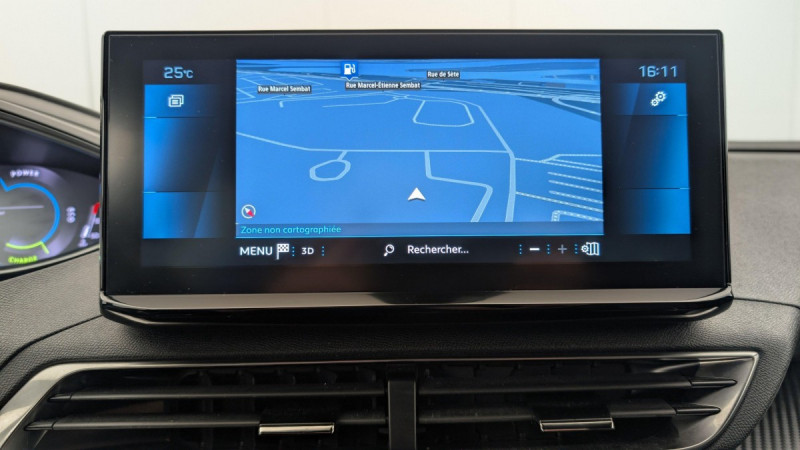 Photo 17 de l'offre de PEUGEOT 3008 Hybrid 136 e-DCS6 Allure Pack à 27562€ chez Carlyss automobiles Vitré