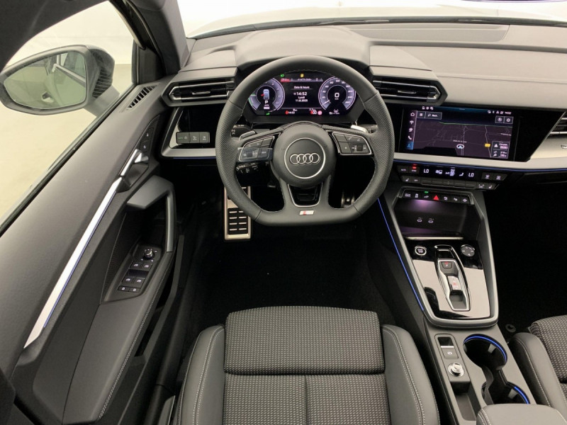 Photo 23 de l'offre de AUDI A3 SPORTBACK NOUVELLE 45 TFSI E HYBRIDE RECHARGEABLE 272 S TRONIC 6 S LINE à 45498€ chez Carlyss automobiles Vitré