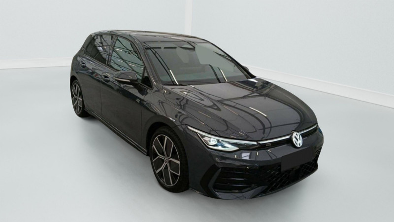 Photo 1 de l'offre de VOLKSWAGEN GOLF Golf 2.0 TDI 150 DSG7 R-Line à 37498€ chez Carlyss automobiles Vitré