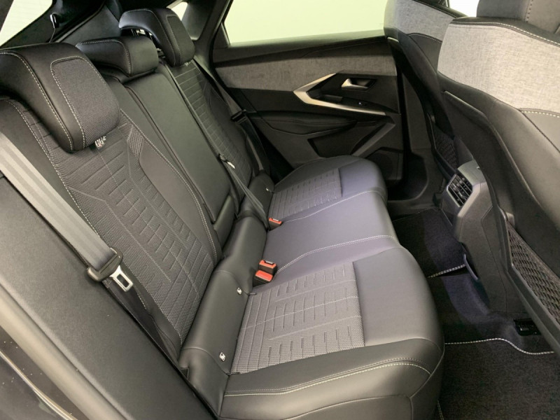 Photo 10 de l'offre de PEUGEOT 3008 Hybrid 145 e-DCS6 GT à 32958€ chez Carlyss automobiles Vitré