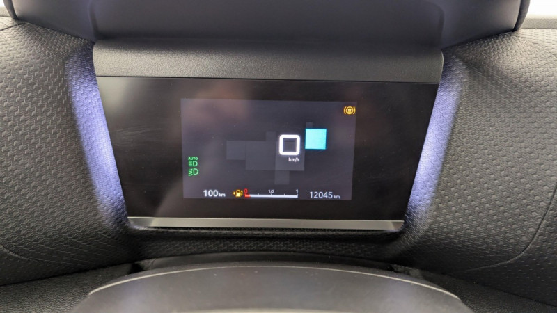 Photo 23 de l'offre de CITROEN C4 PureTech 130 S&S BVM6 Shine à 15514€ chez Carlyss automobiles Vitré