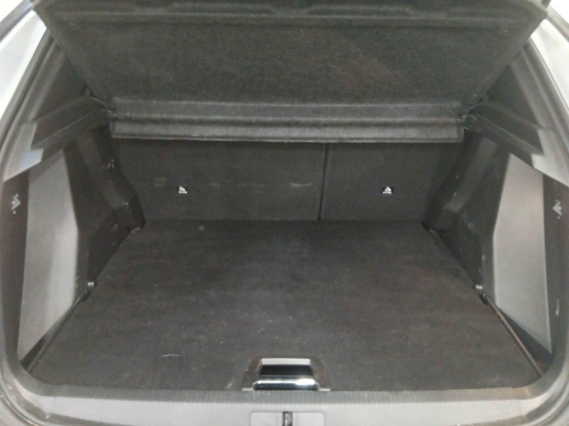 Photo 13 de l'offre de PEUGEOT 2008 100 S&S BVM6 Allure à 19798€ chez Carlyss automobiles Vitré