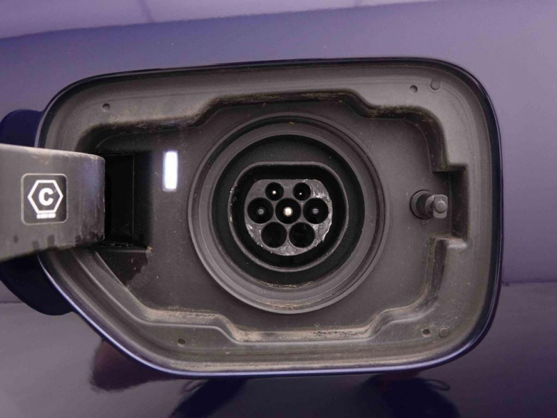 Photo 19 de l'offre de Bmw 3 330e 292 PHEV Touring Sport à 37093€ chez Carlyss automobiles Vitré