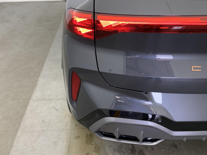 Photo 17 de l'offre de Cupra Terramar 1.5 eHybrid 204 ch DSG6 V à 40998€ chez Carlyss automobiles Vitré
