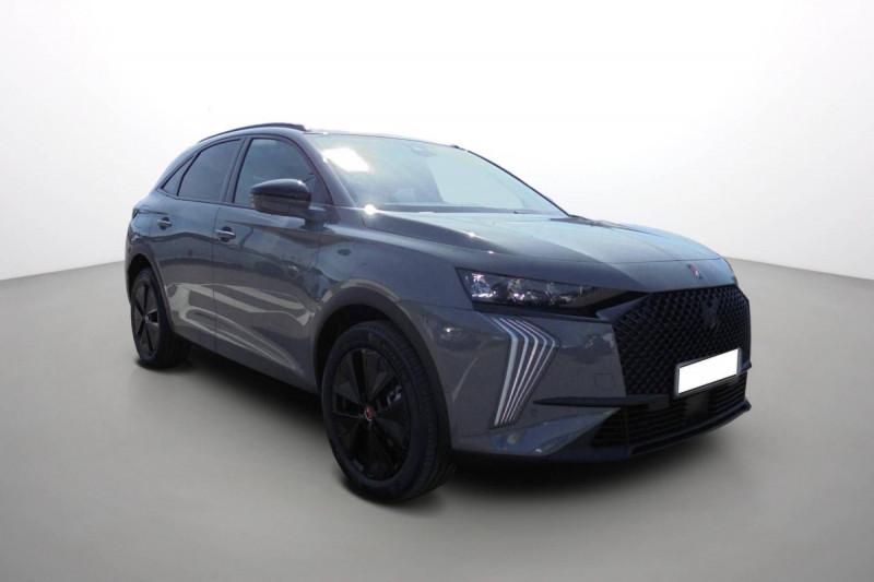 Photo 1 de l'offre de DS DS 7 BlueHDi 130 EAT8 Performance Line à 34398€ chez Carlyss automobiles Vitré