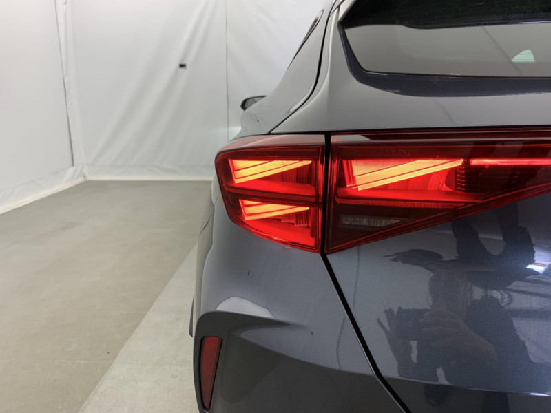 Photo 13 de l'offre de Cupra FORMENTOR NOUVEAU 1.5 ETSI HYBRID 150 CH DSG7 V à 34598€ chez Carlyss automobiles Vitré