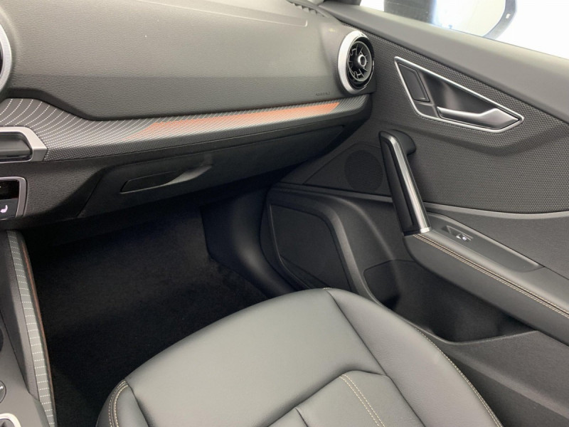 Photo 17 de l'offre de AUDI Q2 35 TFSI 150 S tronic 7 Design à 37098€ chez Carlyss automobiles Vitré