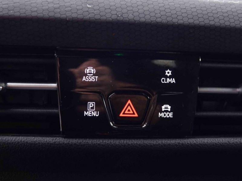 Photo 15 de l'offre de Volkswagen Golf GTi 2.0 TSi 300 DSG Clubsport à 39371€ chez Carlyss automobiles Vitré