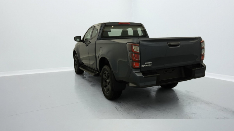 Photo 4 de l'offre de ISUZU D-MAX 1.9 4X4 SPACE CAB N60 NSPORT  AT à 45846€ chez Carlyss automobiles Vitré