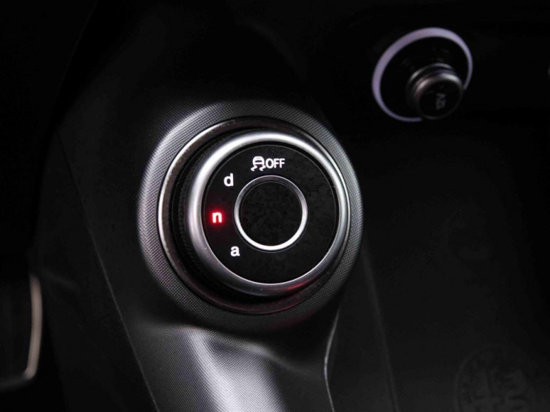 Photo 15 de l'offre de ALFA ROMEO Tonale 1.5T 130 DCT Edizione Speciale à 32765€ chez Carlyss automobiles Vitré