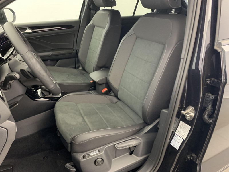 Photo 20 de l'offre de VOLKSWAGEN T-roc 1.5 TSI EVO2 150 Start/Stop DSG7 R-Line Edition à 33598€ chez Carlyss automobiles Vitré