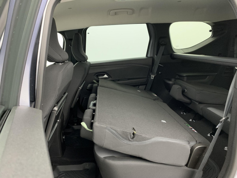 Photo 12 de l'offre de Dacia Jogger TCe 110 7 places GSR2 Extreme à 21998€ chez Carlyss automobiles Vitré
