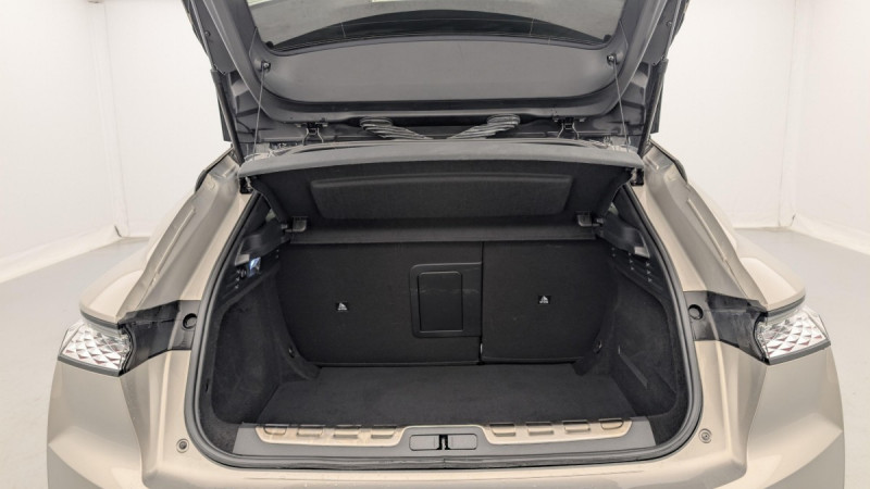 Photo 11 de l'offre de DS DS4 PureTech 130 EAT8 Rivoli à 24340€ chez Carlyss automobiles Vitré