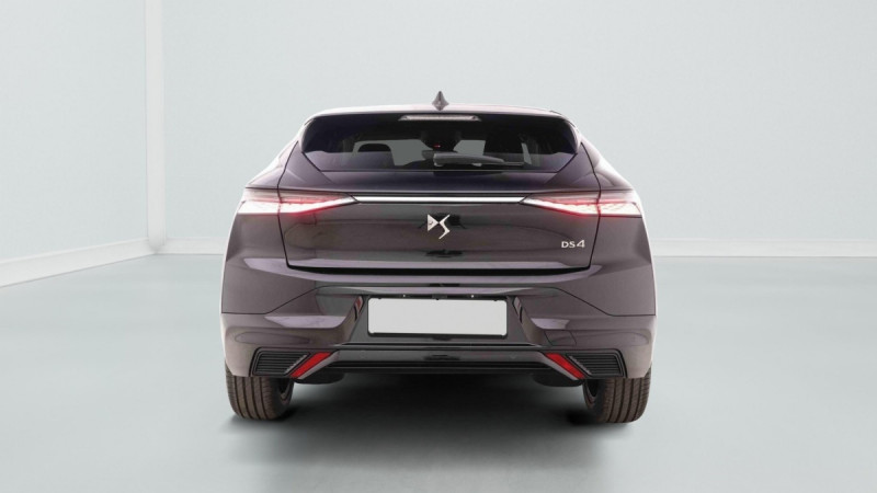 Photo 4 de l'offre de DS DS4 Hybride 136 e-DCT6 Pallas à 30598€ chez Carlyss automobiles Vitré
