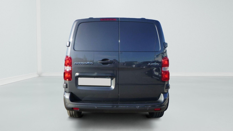 Photo 6 de l'offre de CITROEN Jumpy Cabine Approfondie JUMPY CAB APPROFONDIE M BLUEHDI 180 S&S EAT8 à 40857€ chez Carlyss automobiles Vitré