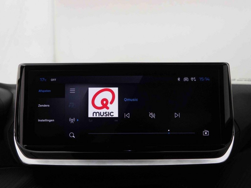 Photo 8 de l'offre de PEUGEOT 2008 1.2 HYBRID 145 eDCS6 Allure à 28698€ chez Carlyss automobiles Vitré