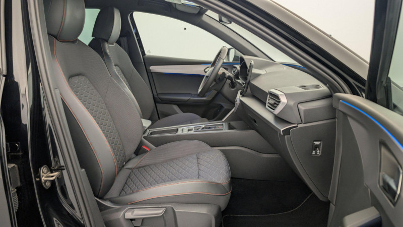 Photo 9 de l'offre de SEAT Leon E-HYBRID 204 CH DSG6 FR à 22143€ chez Carlyss automobiles Vitré