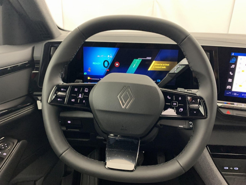 Photo 15 de l'offre de Renault AUSTRAL NOUVEAU FULL HYBRID E-TECH 200 CH EVOLUTION à 31998€ chez Carlyss automobiles Vitré