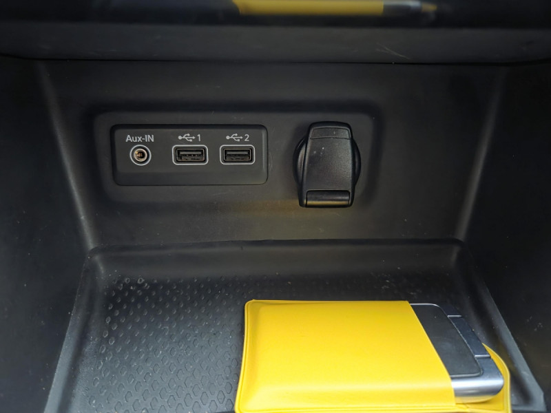 Photo 15 de l'offre de Renault Mégane Berline (4) evolution Blue dCi 115 à 14990€ chez Carlyss automobiles Vitré