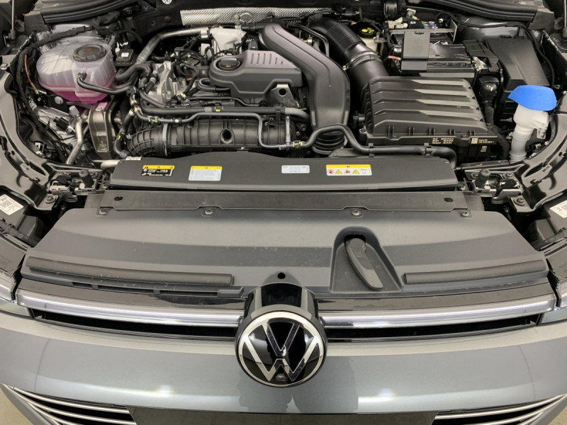 Photo 23 de l'offre de VOLKSWAGEN Passat 1.5 eTSI OPF 150 DSG7 Elegance à 39598€ chez Carlyss automobiles Vitré