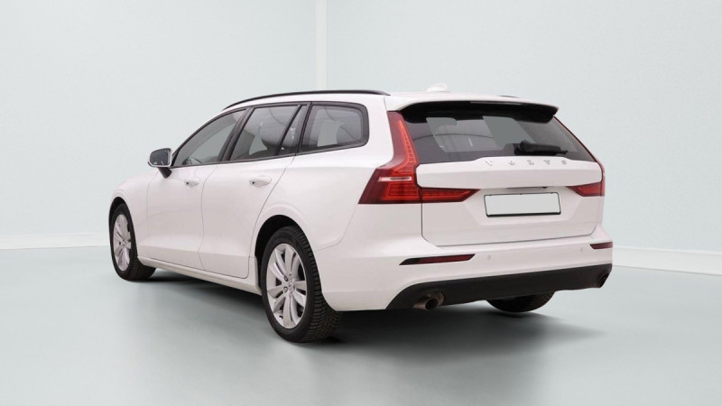 Photo 3 de l'offre de VOLVO V60 2.0D B4 MILD HYBRID 211 BVA MOMENTUM CORE à 34565€ chez Carlyss automobiles Vitré