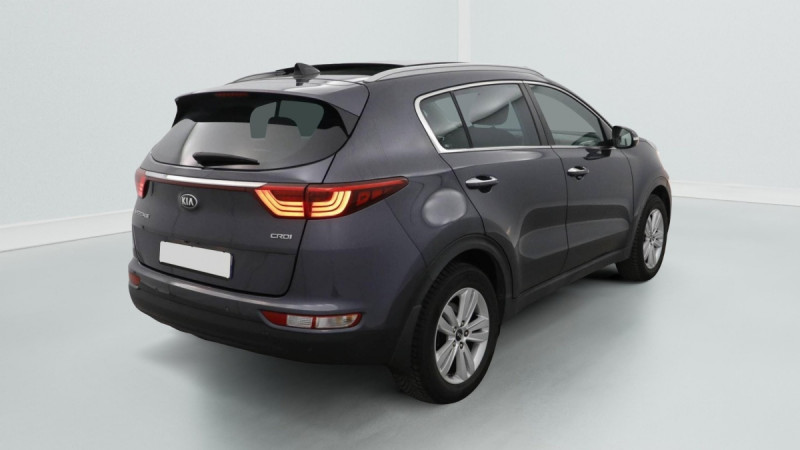 Photo 3 de l'offre de KIA SPORTAGE Sportage 1.7 CRDi 115 ISG 4x2 Active à 16198€ chez Carlyss automobiles Vitré