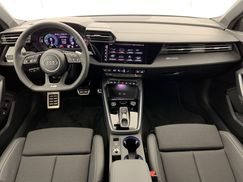 Photo 12 de l'offre de Audi A3 ALLSTREET TFSI e Hybride rechargeable 204 S tronic 6 Design à 42998€ chez Carlyss automobiles Vitré