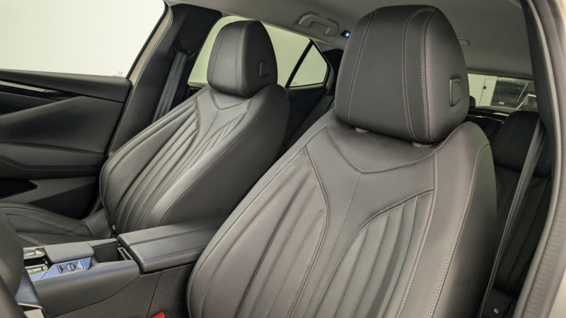 Photo 16 de l'offre de DS DS4 PureTech 130 EAT8 Rivoli à 22786€ chez Carlyss automobiles Vitré