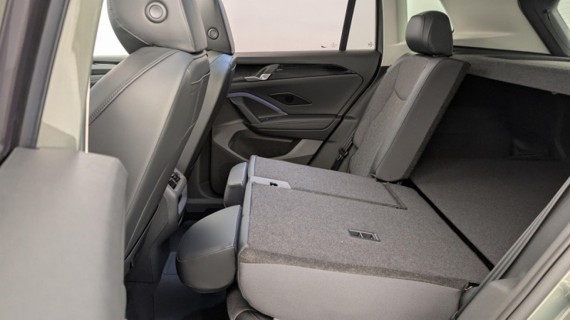 Photo 12 de l'offre de VOLKSWAGEN TIGUAN NOUVEAU 1.5 eTSI 150CV DSG7 LIFE PLUS à 39998€ chez Carlyss automobiles Vitré