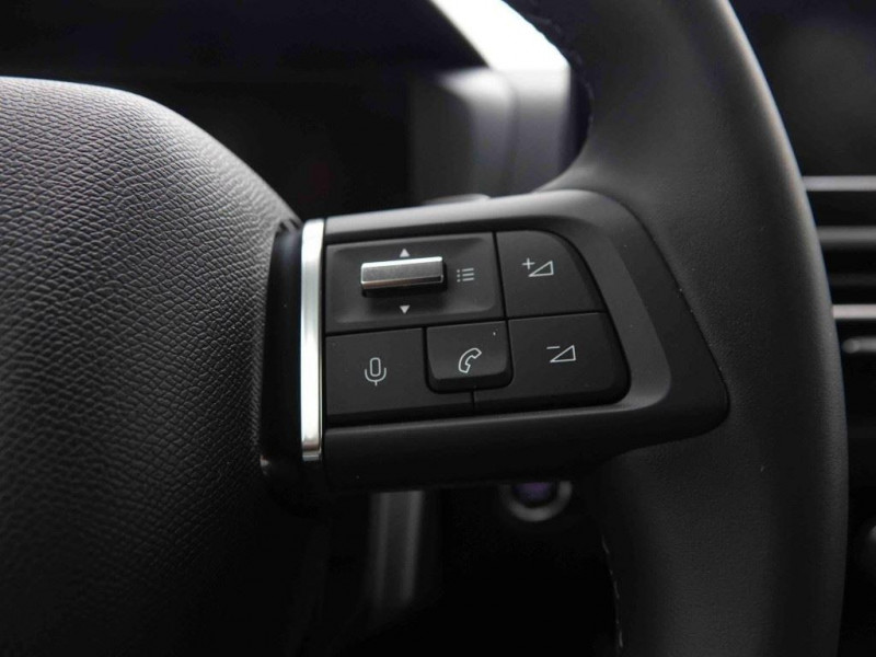 Photo 12 de l'offre de CITROEN C4 Hybrid 145 e-DCS6 MAX New model à 26926€ chez Carlyss automobiles Vitré