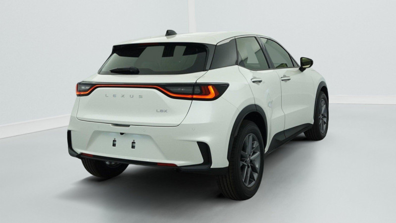 Photo 7 de l'offre de Lexus LBX 2WD Business à 31998€ chez Carlyss automobiles Vitré