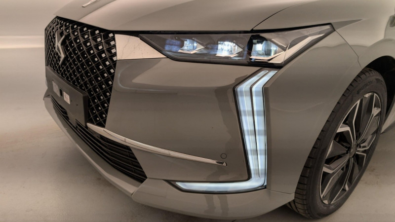 Photo 21 de l'offre de DS DS4 PureTech 130 EAT8 Rivoli à 23210€ chez Carlyss automobiles Vitré