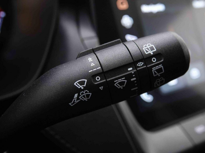 Photo 16 de l'offre de MG Motor ZS 1.5i 115 Comfort à 23498€ chez Carlyss automobiles Vitré