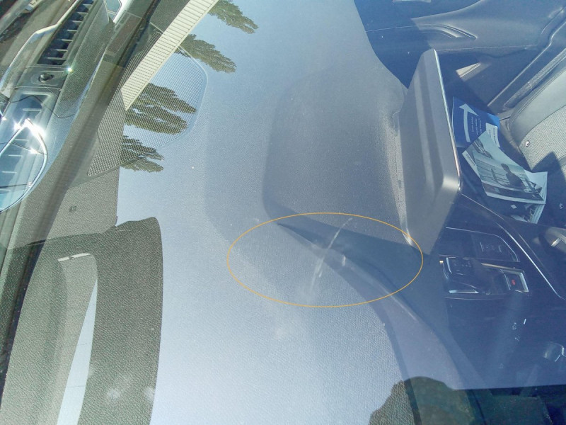 Photo 10 de l'offre de PEUGEOT 3008 Hybrid 225 e-EAT8 Allure à 22598€ chez Carlyss automobiles Vitré