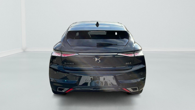 Photo 6 de l'offre de DS DS4 Hybride E-Tense 225 EAT8 Rivoli à 30741€ chez Carlyss automobiles Vitré