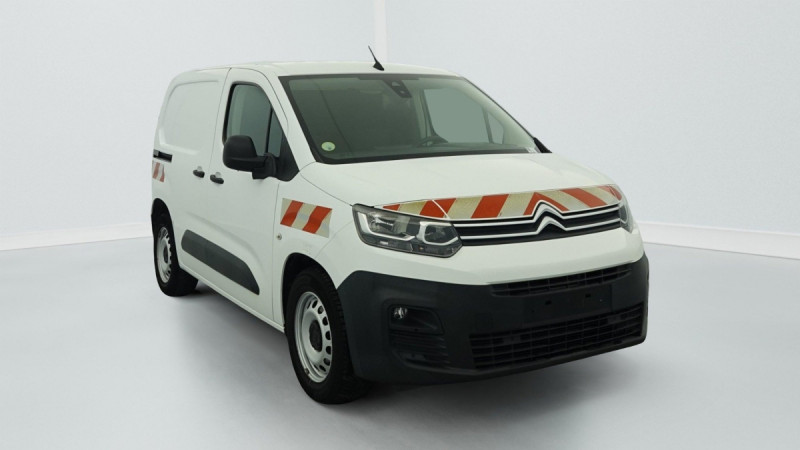 Photo 1 de l'offre de CITROEN BERLINGO VAN M 650 BLUEHDI 100 S&S BVM5 CLUB à 12777€ chez Carlyss automobiles Vitré